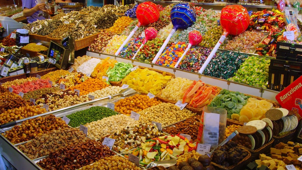 正在顯示第 5 張相片,共 8 張。 dried fruit and candy nougats in Barcelona