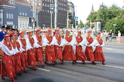 Tallinn Highlights Shore Excursion With Port Return Transfer