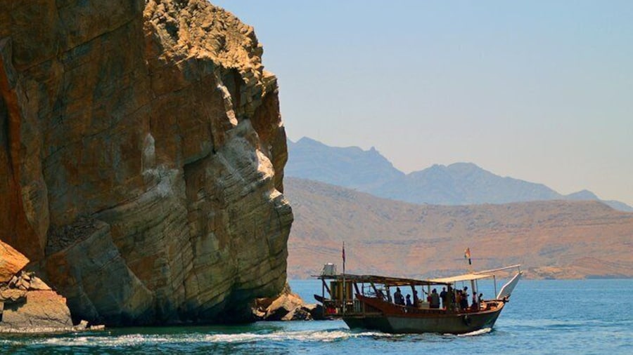 Full Day Dhow Cruise to Khor Sham with lunch & Snorkeling