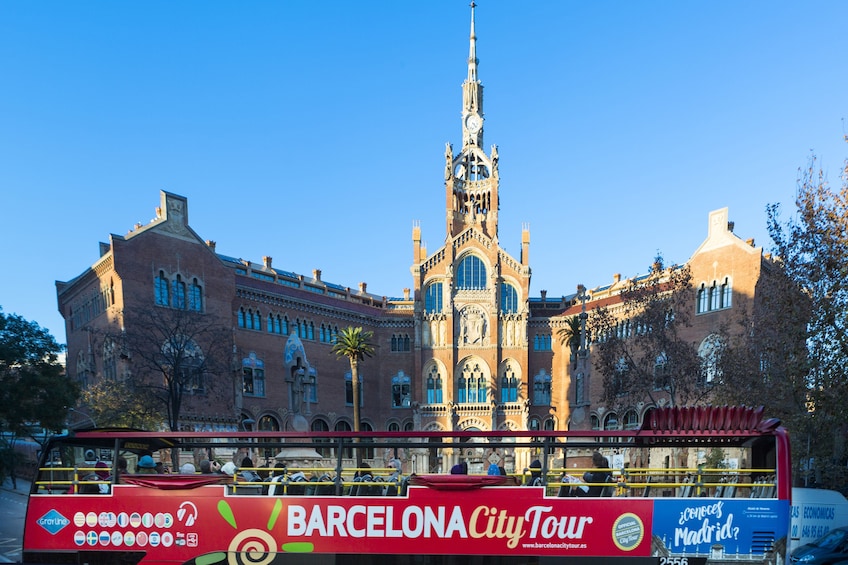 Barcelona city tour on an open air tour bus