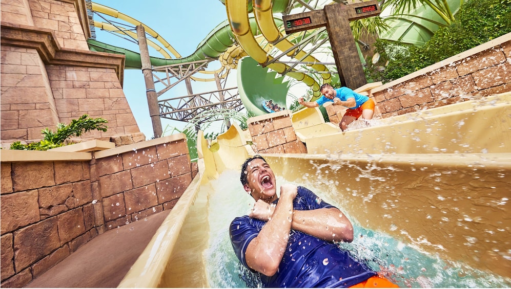 Aquaventure Waterpark & Lost Chambers Aquarium Combo Ticket