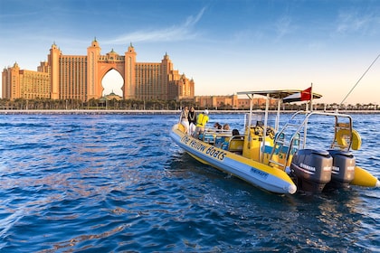 75 minuter lång sightseeingbåttur med Atlantis i Dubai