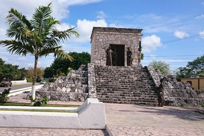 Fake Mayan pyramid