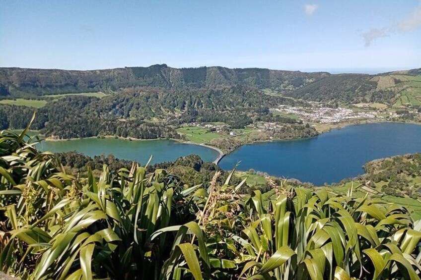 Blue and green lake - Sete Cidades