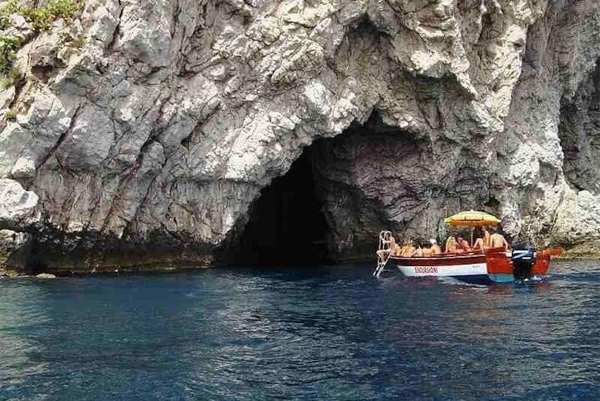 Blu grotto tour