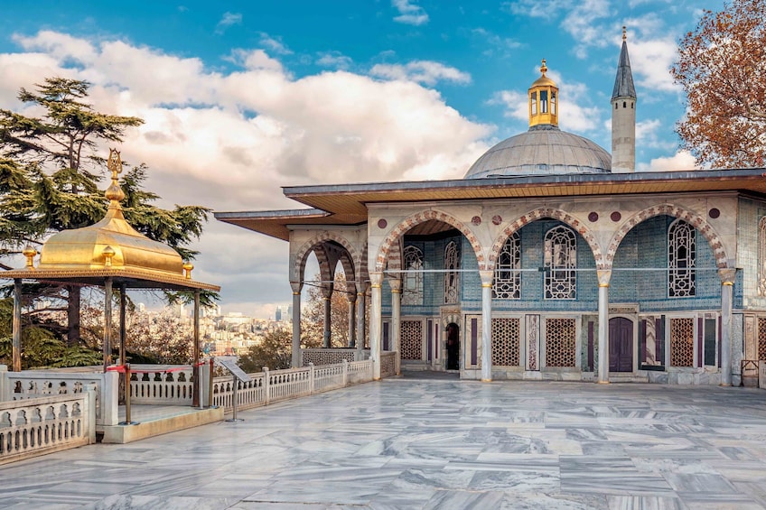Topkapi Palace & Tombs of Sultans - Skip the Line Tickets