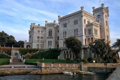 Visita panorámica de Trieste y el castillo de Miramare