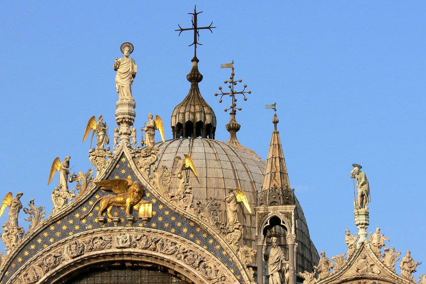Venice: St. Mark’s Basilica Skip-the-Line Tour & Gondola Ride Experience