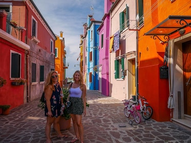 Murano & Burano: Venetian Islands Guided Small-Group Tour by Private Boat