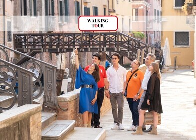 Saving combo: Venice walking Tour & Gondola Ride