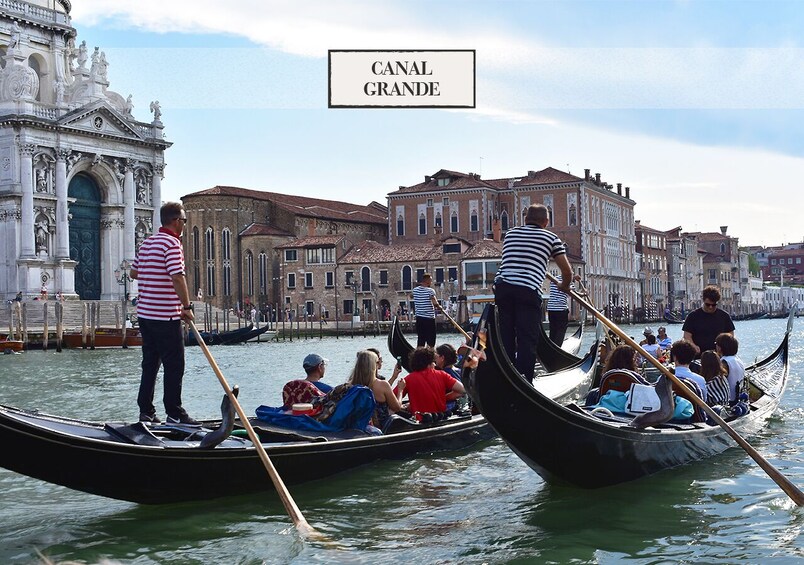 Gondola serenade on Canal Grande with romantic dinner