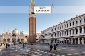 Combo: Venice 1-day Walking Tour, Palazzo Ducale & Basilica