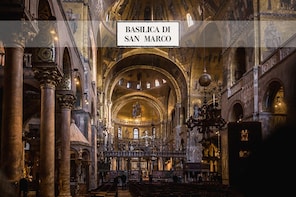 Skip-the-Line: St. Mark's Basilica - visit & seat inside