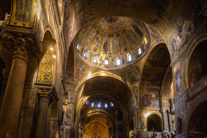 Skip-the-Line: St. Mark's Basilica - visit & seat inside