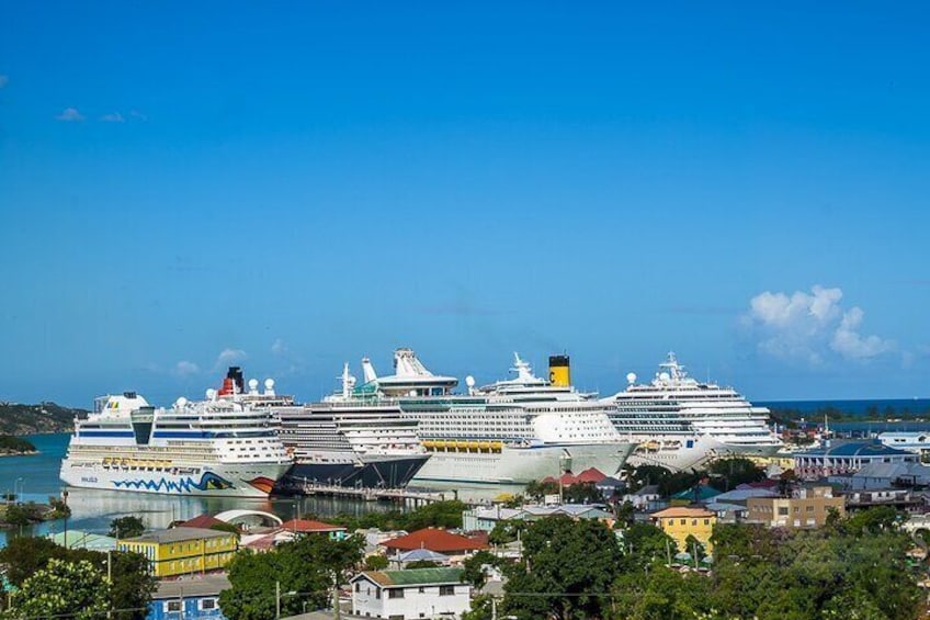 Cruise ships in Port