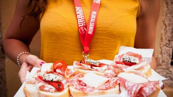 Small-Group Cicchetti & Wine Tour of Venice