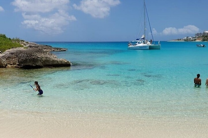 Catamarán tropical Snorkeling & Vela