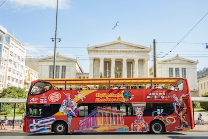 Hop-on, hop-off-sightseeing-tour door Athene per bus