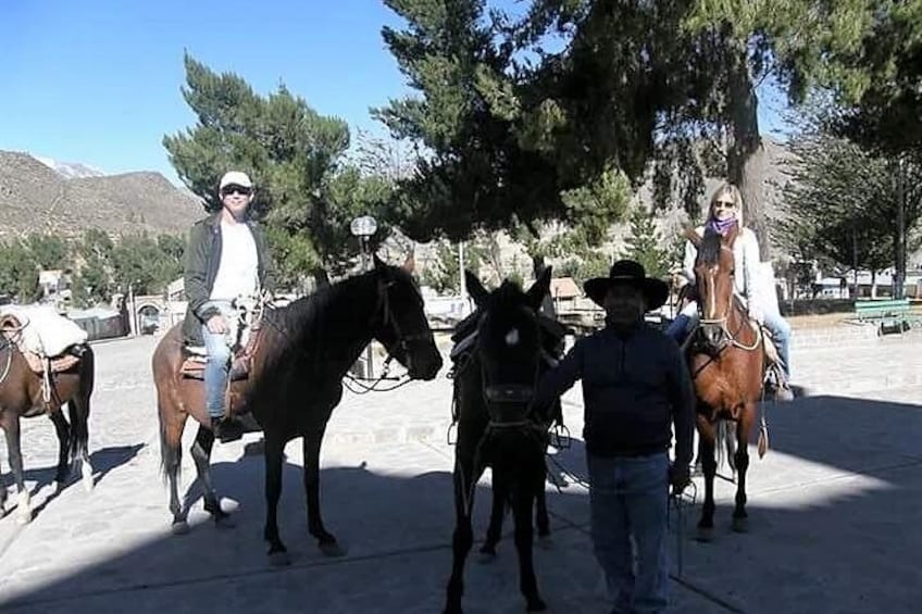 Overnight Tour: Colca Canyon Including Horse Riding from Arequipa