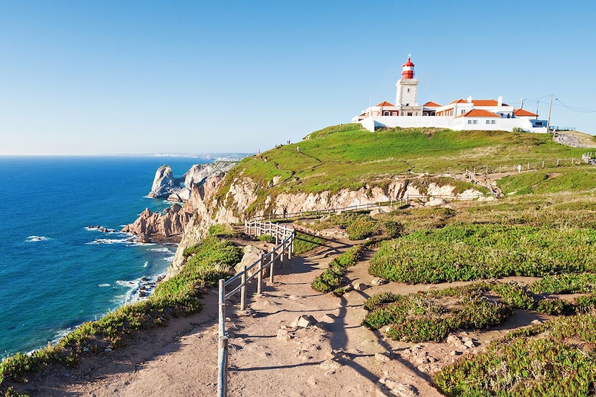 Sintra Deluxe Full-Day Tour with Visit to Pena Palace