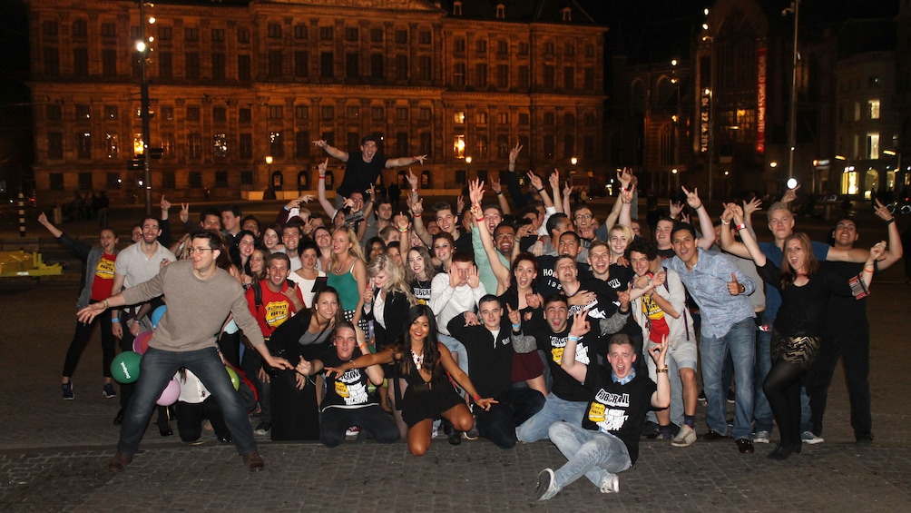 Pub Crawl group in Amsterdam