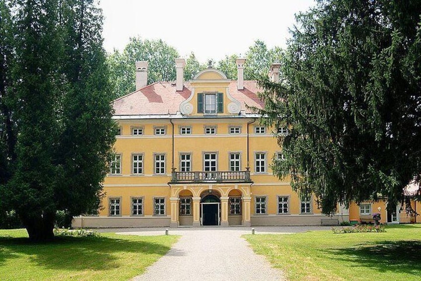 the Fronburg palace - front of the von Trapp's home in the movie