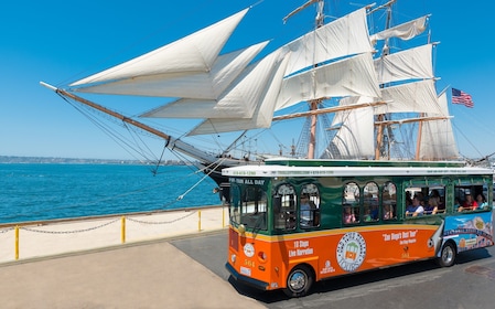 Hop-on, hop-off-tour in San Diego Old Town-trolleybus