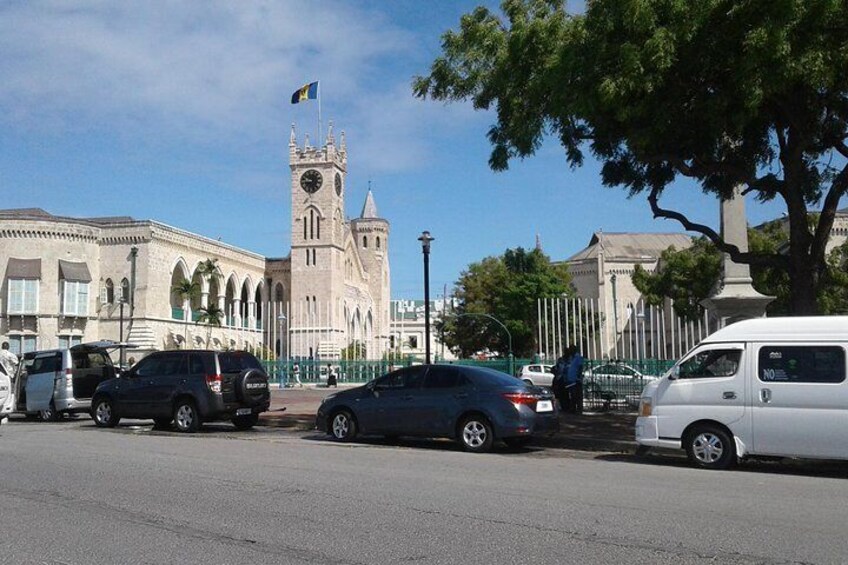 Parliament Buildings and Heroes Square