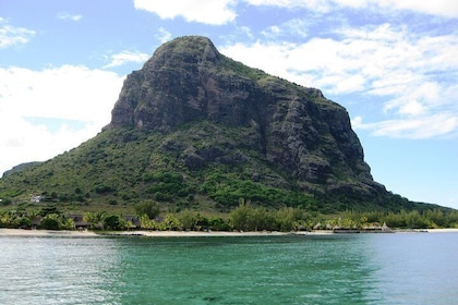 Private Full-Day Tour of the West & South-West of Mauritius