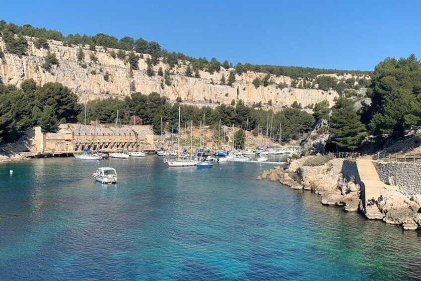 calanque port miou