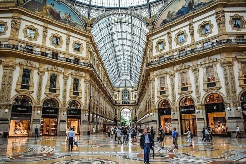 Show item 5 of 6. Milan Malpensa Airport MXP Arrival Private Transfer to Milano City in Luxury Van