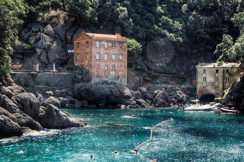 Show item 4 of 6. Genoa, Italy