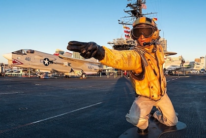 USS Midway Museum con accesso diretto al cancello