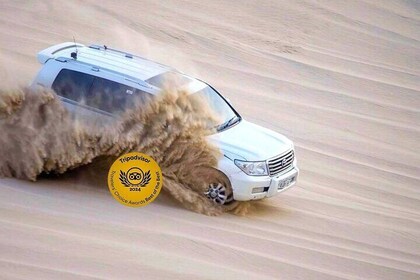 Qatar Gold Dune Safari, Dune Bashing, paseo en camello, sandboarding, desie...