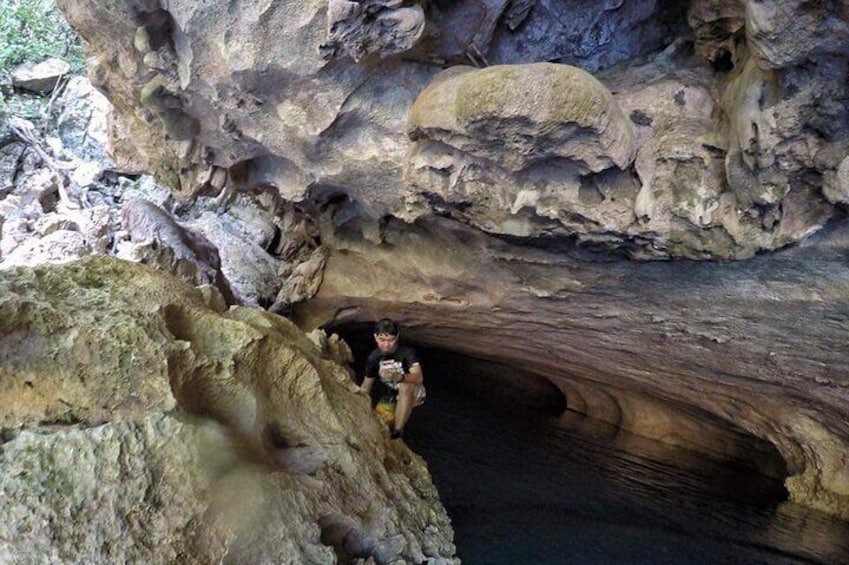 Cave-Tubing & Zip-Lines in Nohoch Che'en from Belize City