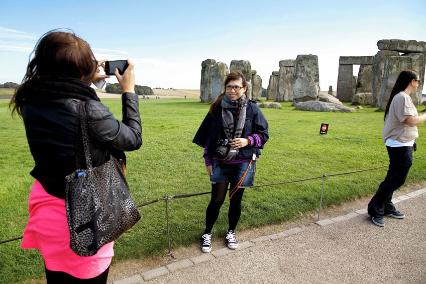Roman Bath & Ancient Stonehenge Full-Day Tour
