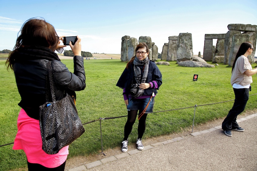 Roman Bath & Ancient Stonehenge Full-Day Tour
