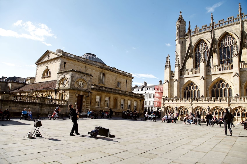 Roman Bath & Ancient Stonehenge Full-Day Tour