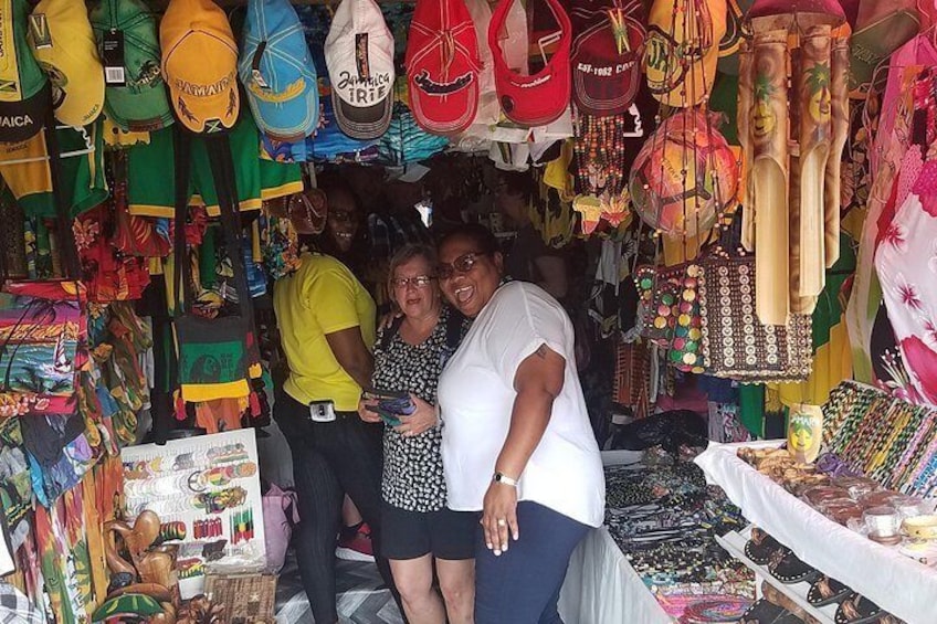 Shopping From Ocho Rios Hotels 