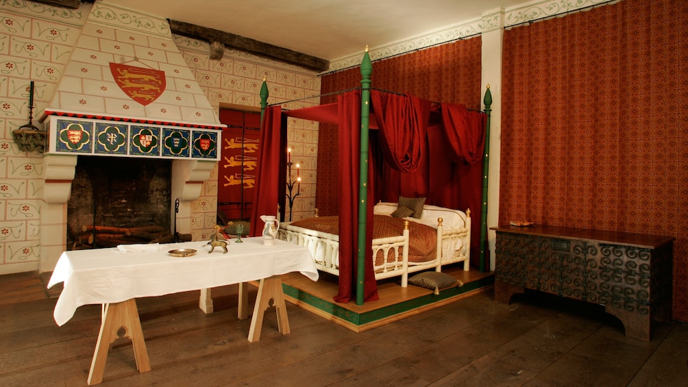 four post bed near fireplace in Tower of London