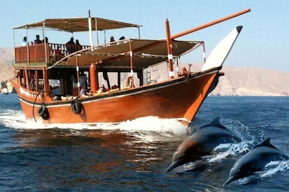 Khasab Dhow Cruise To Musandam Fjords With Lunch Onboard