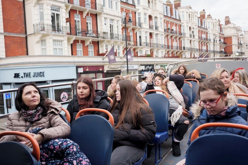 London Hop-On Hop-Off Bus Tour with River Cruise