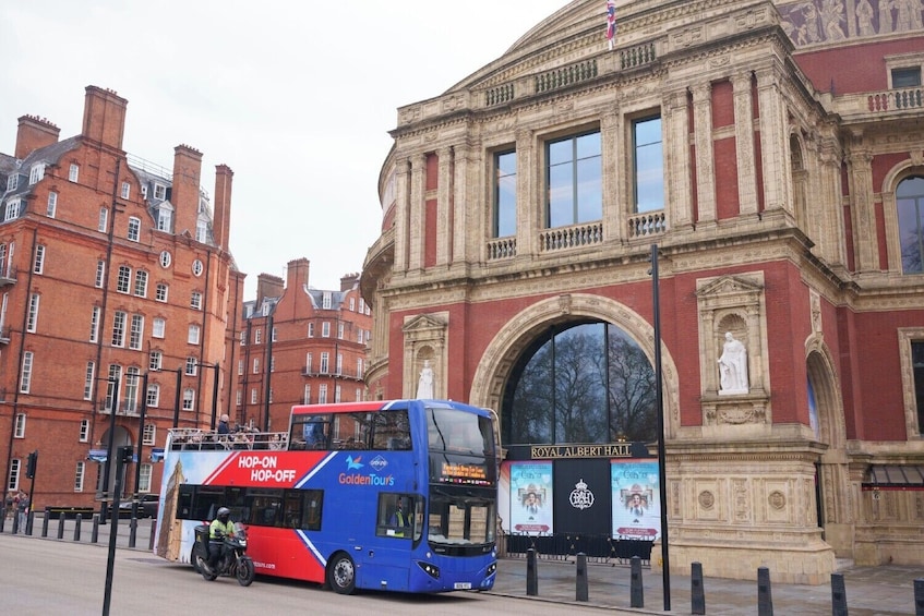 London Hop-On Hop-Off Bus Tour with River Cruise