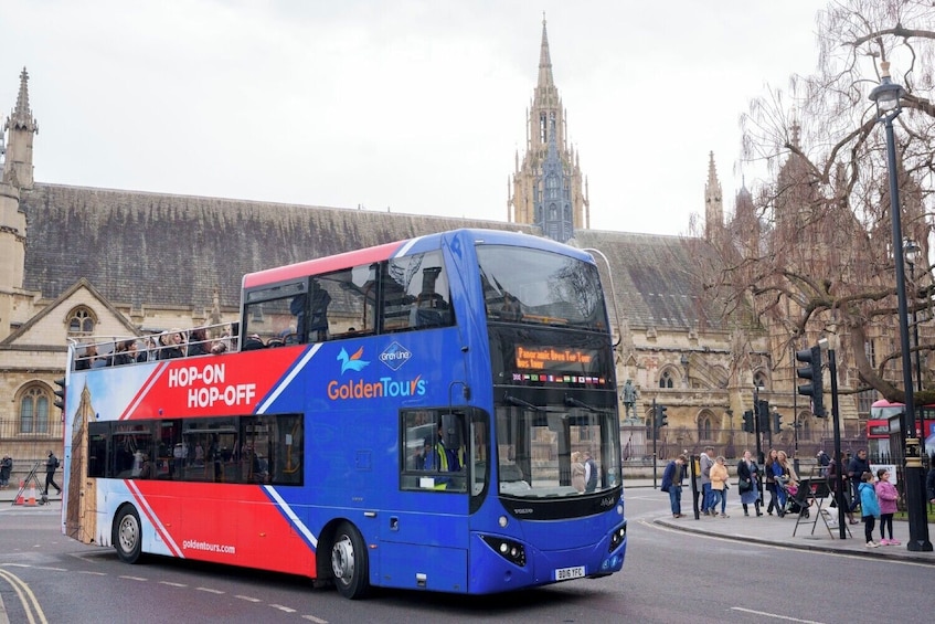 London Hop-On Hop-Off Bus Tour with River Cruise