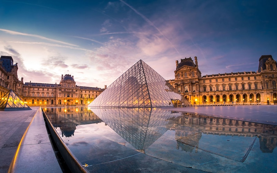 Paris Day Trip via Eurostar with Open-Top Bus Tour