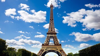 Paris Day Trip via Eurostar with Open-Top Bus Tour