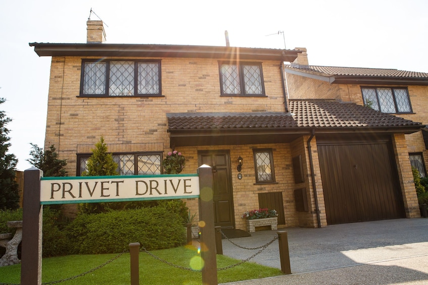 Warner Bros. Studio Tour London – The Making of Harry Potter