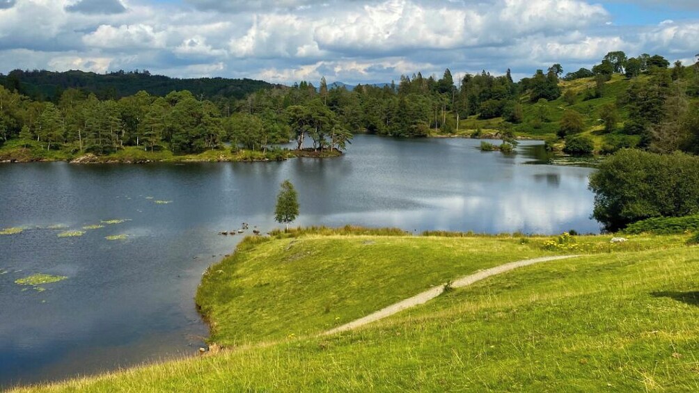 Lake District Day Trip with Cream Tea & Windermere Cruise