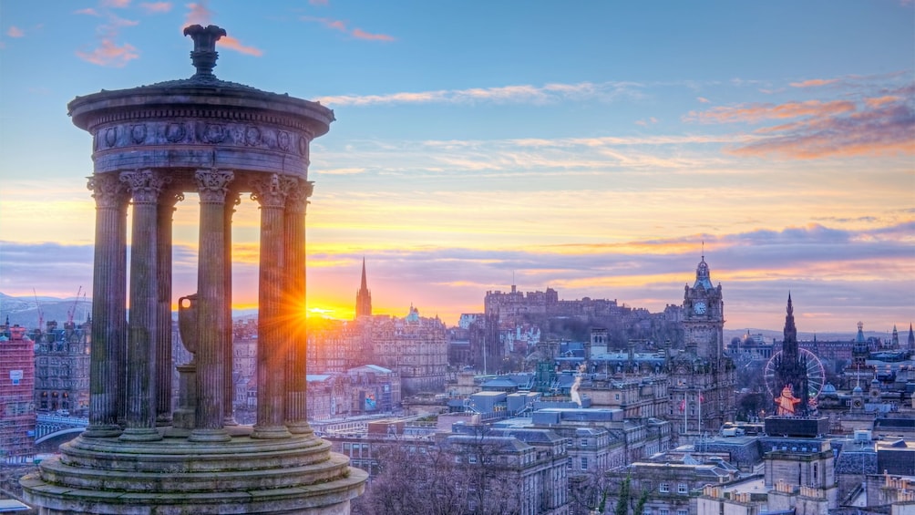 Calton Hill, is a hill in central Edinburgh, Scotland