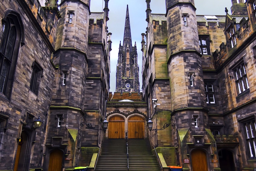 Edinburgh Day Trip with Bus Tour & Edinburgh Castle Entry